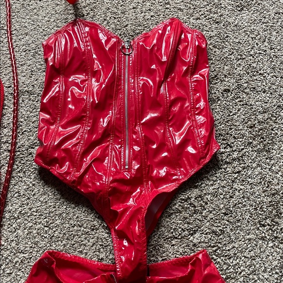 Women’s F21 Fredricks of Hollywood devil costume - Picture 3 of 9